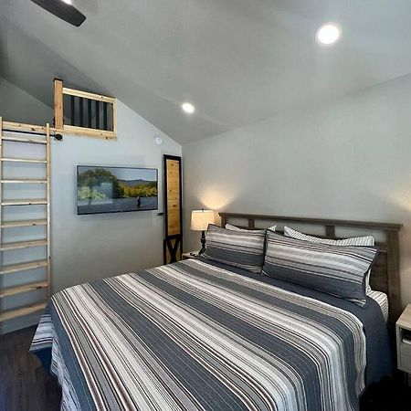 Loft Cabin 2 - Rogue River Resort Grants Pass Exterior photo